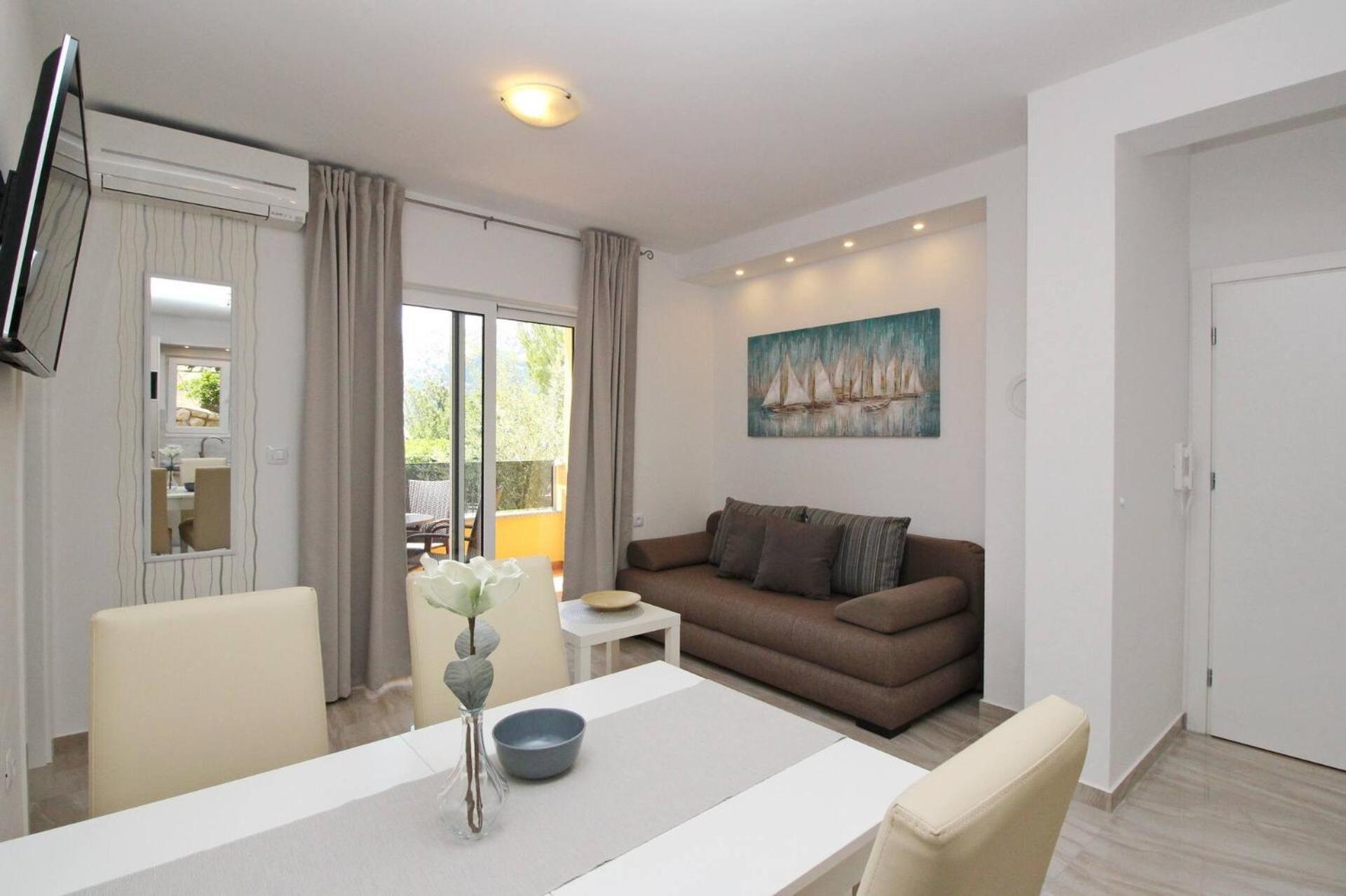 Sunshine Residence Baska Екстериор снимка