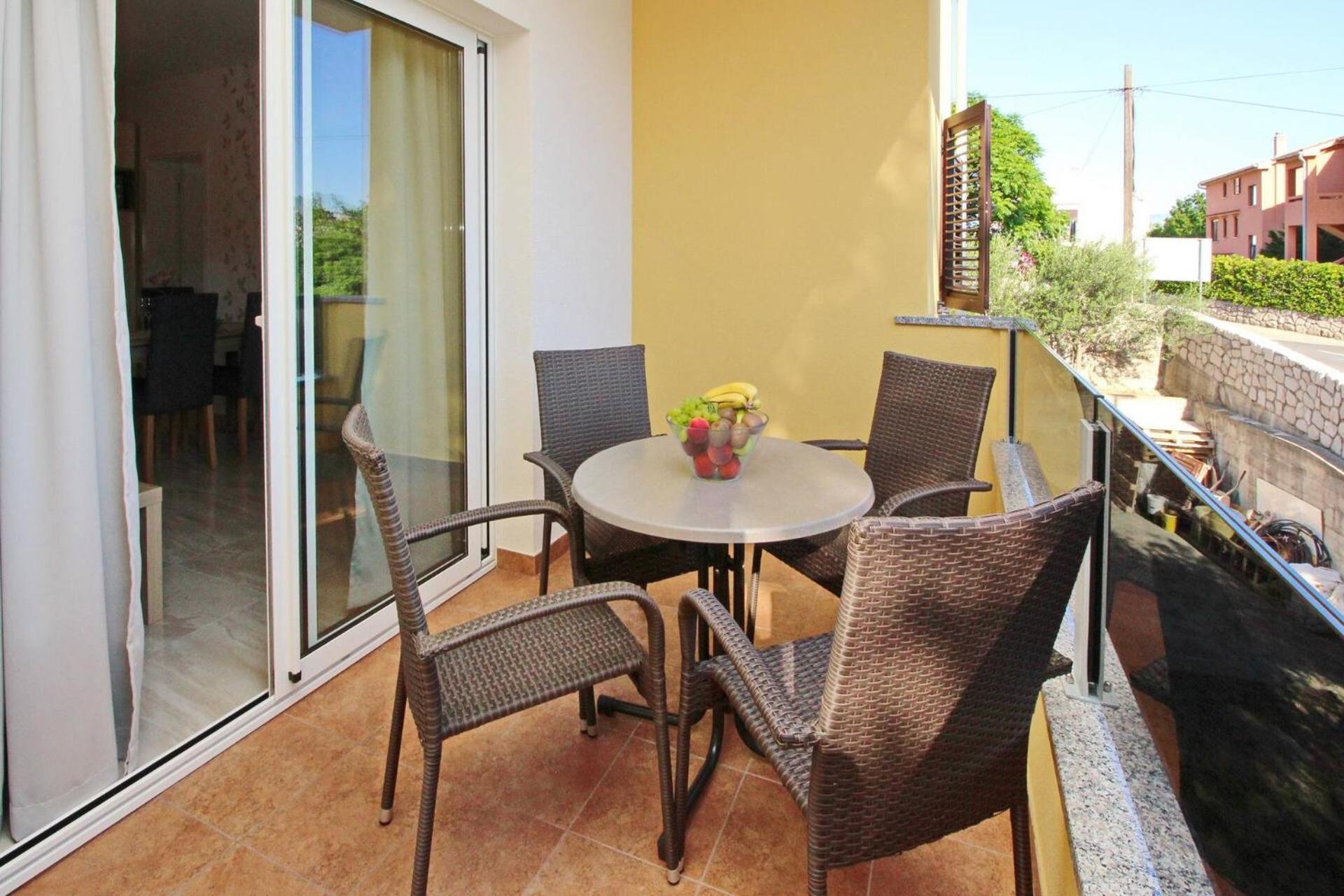 Sunshine Residence Baska Екстериор снимка