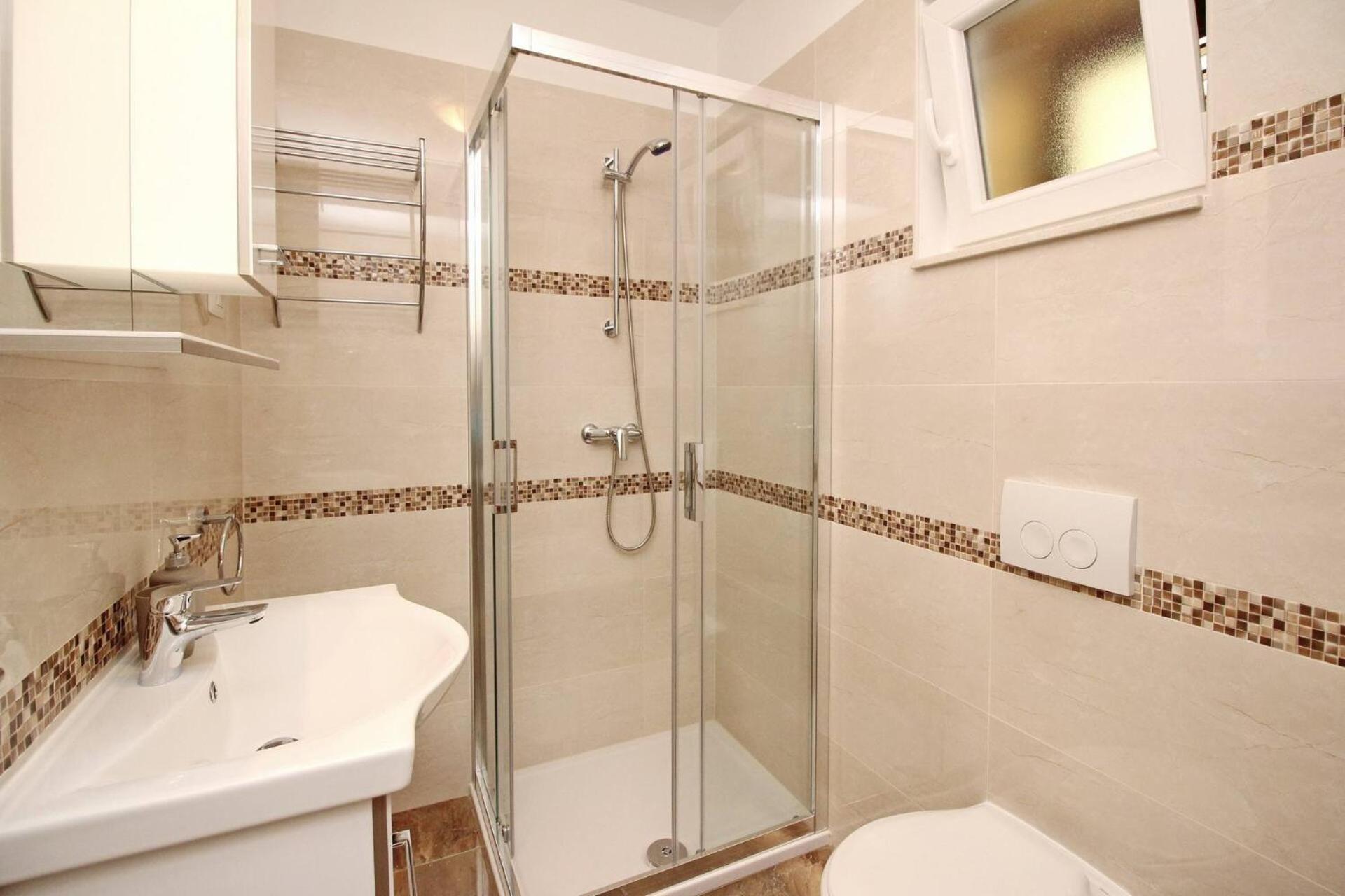 Sunshine Residence Baska Екстериор снимка