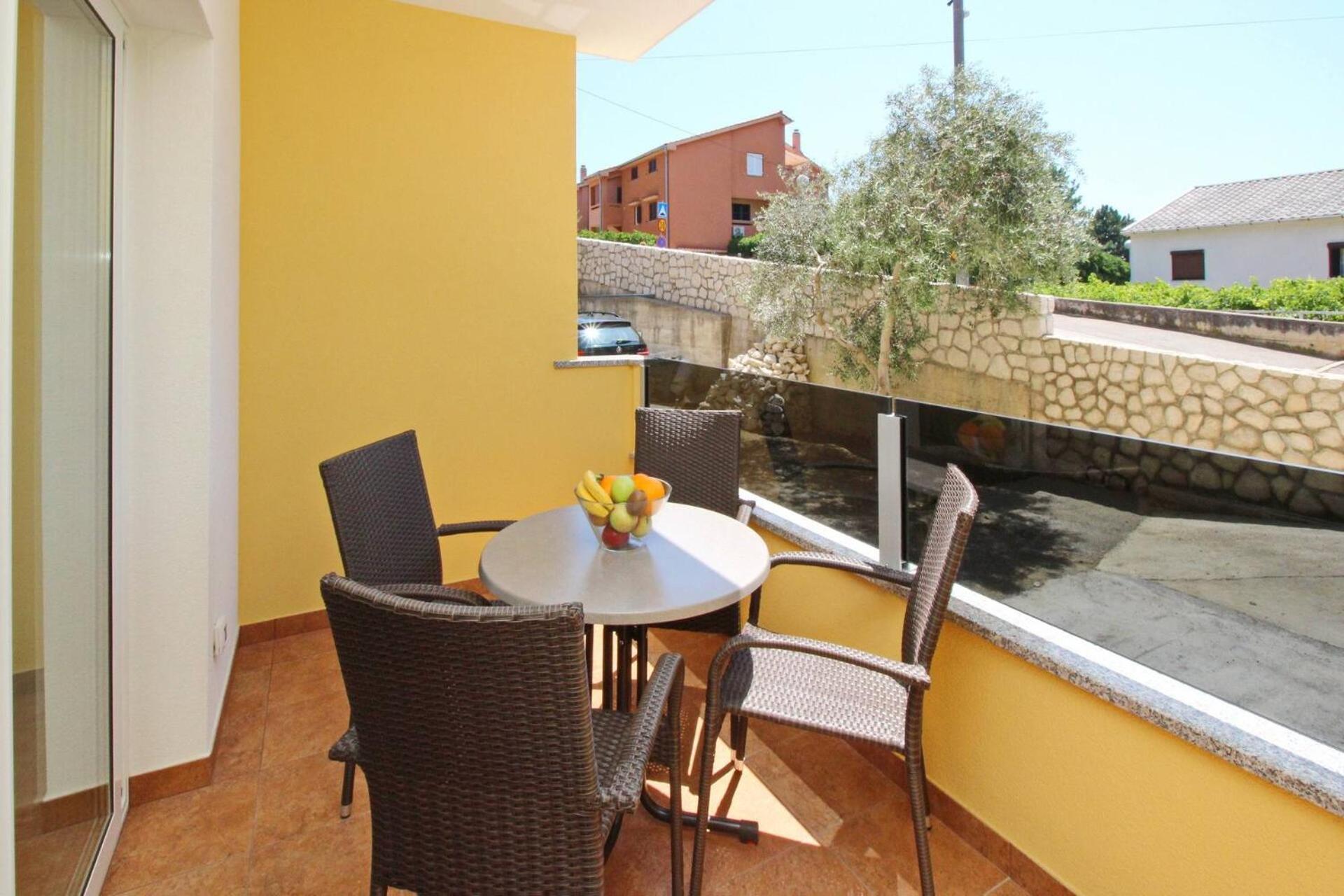 Sunshine Residence Baska Екстериор снимка